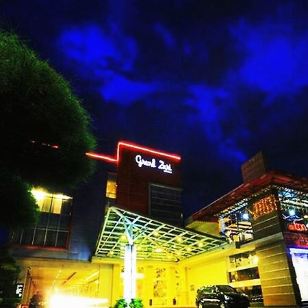 Hotel Grand Zuri Muara Enim Luaran gambar